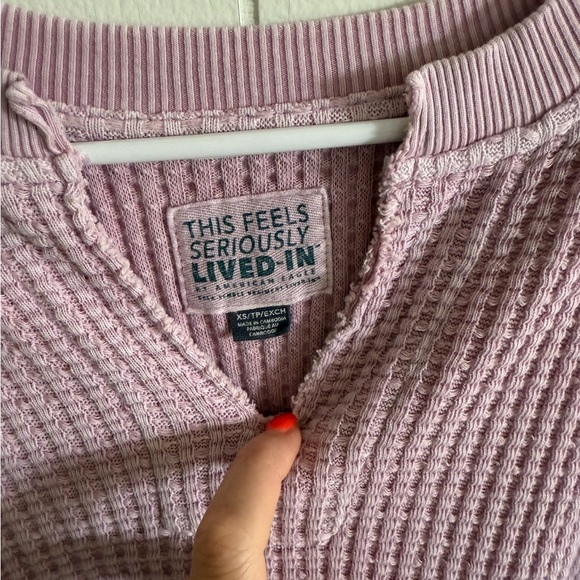 AERIE LIGHT PURPLE WAFFLE KNIT V NECK OVERSIZED LONG SLEEVE LIVED IN PULLOVER XS - Picture 2 of 3
